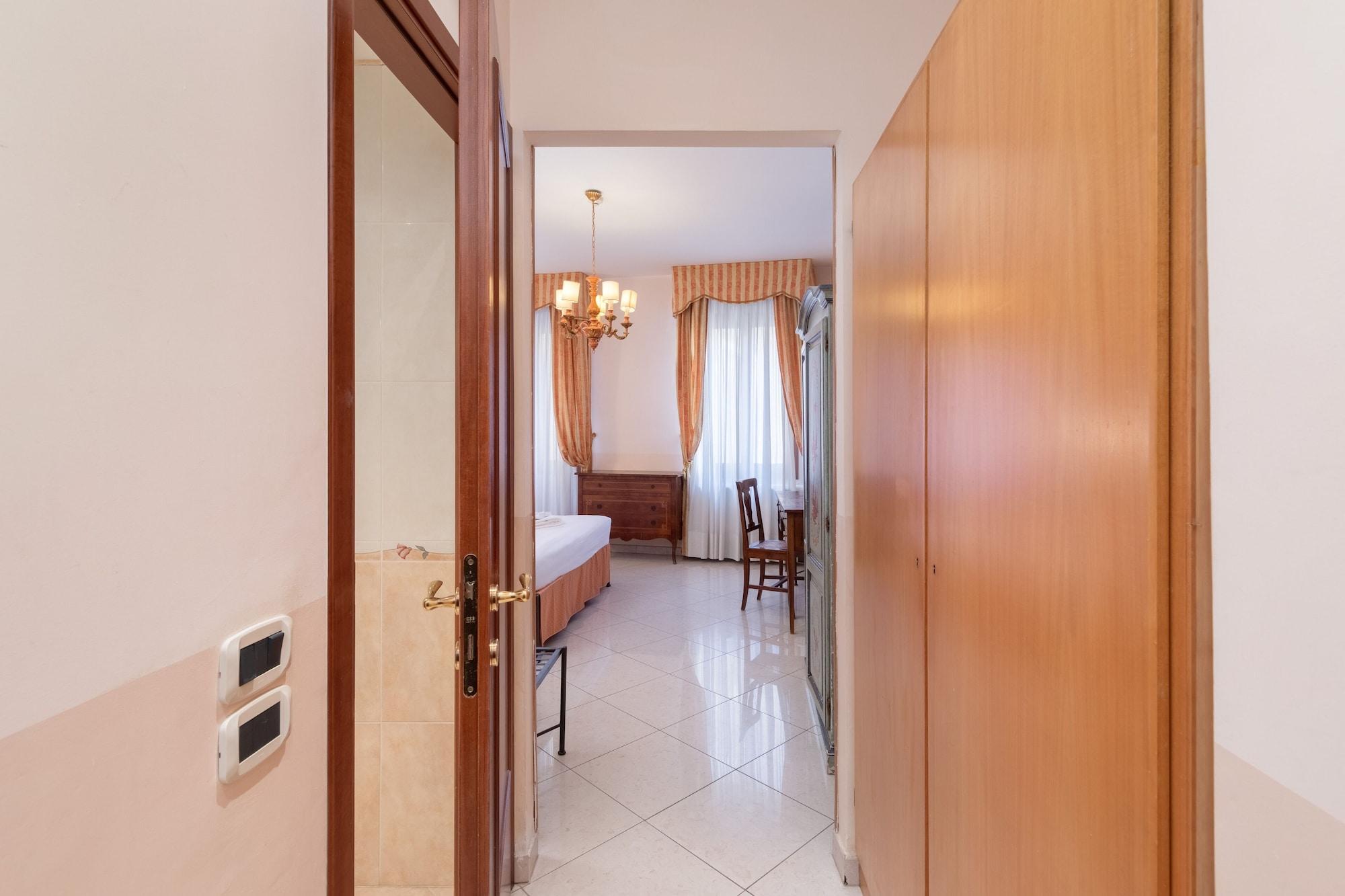 La Locandiera 3* Venice